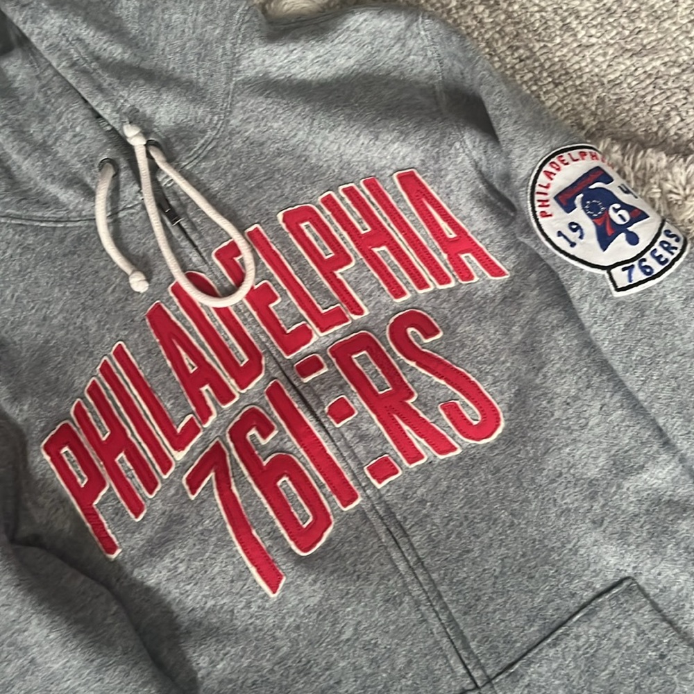 Men Hoody - Picture 2 of 3